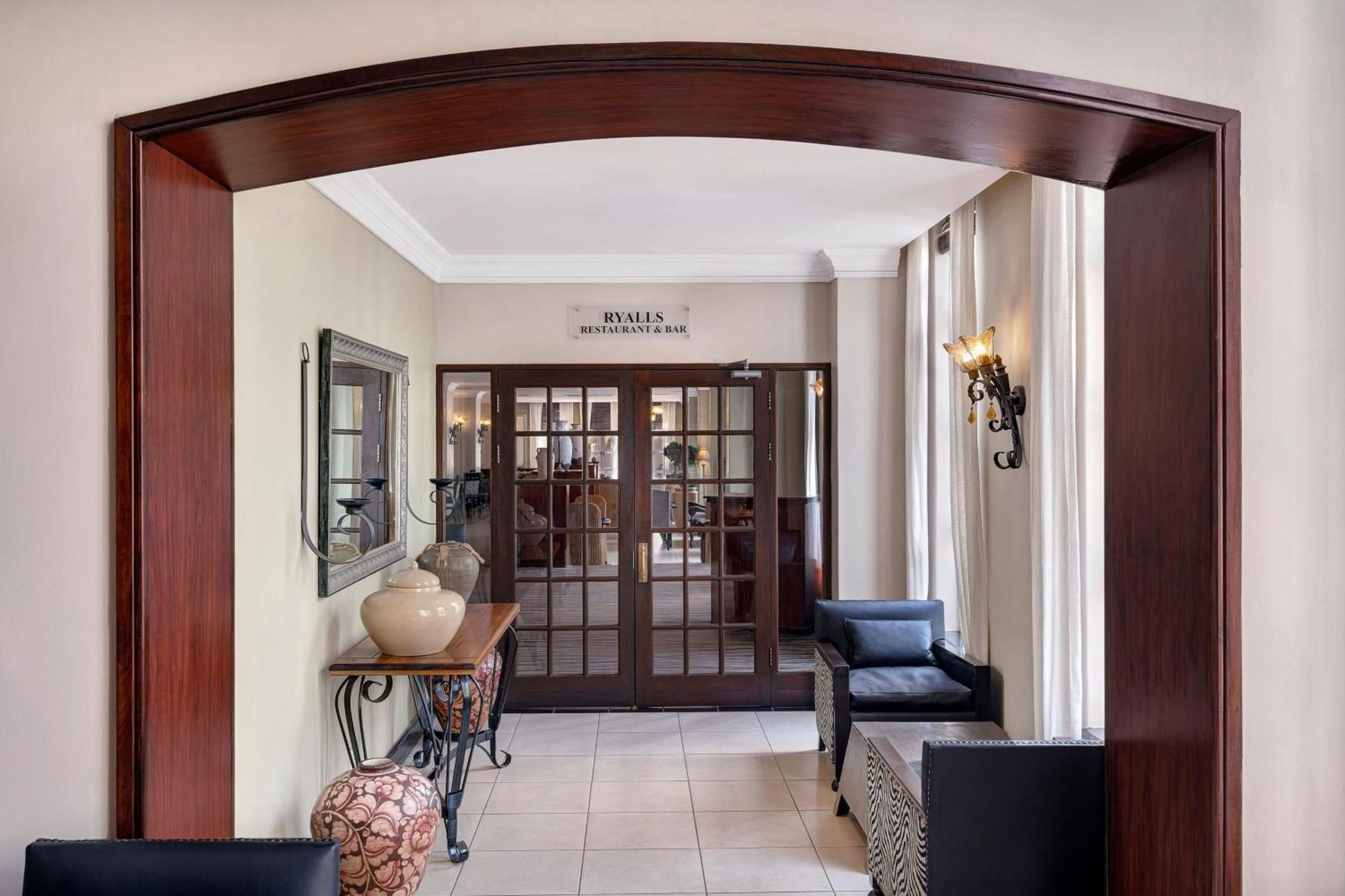 Protea Hotel By Marriott Blantyre Ryalls Kültér fotó