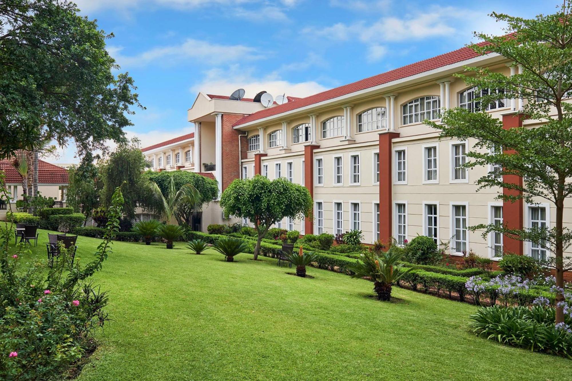 Protea Hotel By Marriott Blantyre Ryalls Kültér fotó