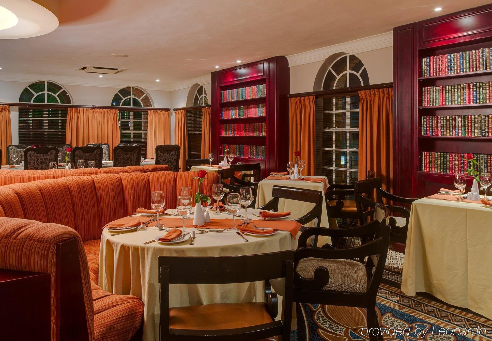Protea Hotel By Marriott Blantyre Ryalls Kültér fotó